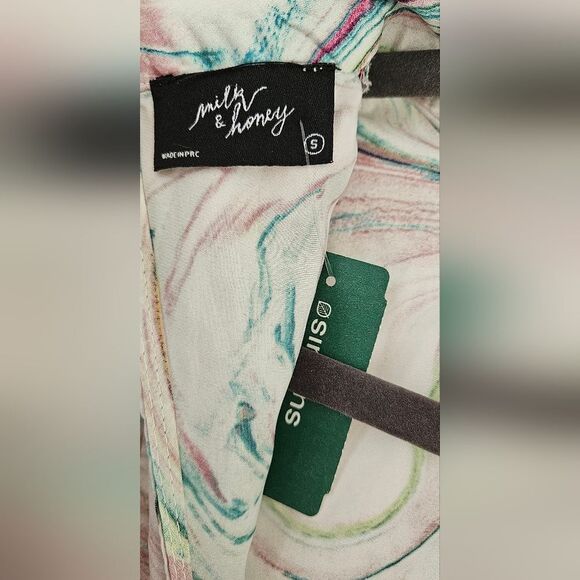 Nwt Open Back Abstract Swirl Women's Top - Picture 4 of 5